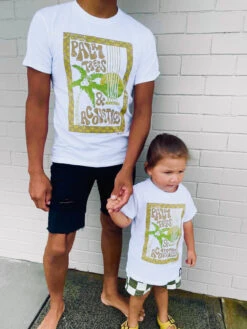 Palm Trees & Acoustics Fade Out Groms Tee -Salty Shreds image 2131ec00 417e 487d 95ed ff31be9d0fd4