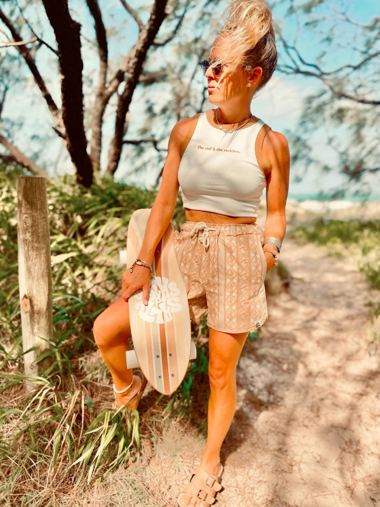 Desert Dreamin Ladies Linen Short