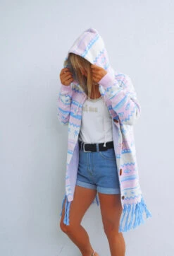 Surf Wanderer Tribal Knitted Ocean Cardigan - Ladies -Salty Shreds image cb7cba45 82d4 4ffa 8ad8 551ee69d8254 1