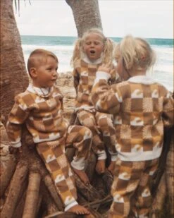 Sunshine & Swells Checkerboard Knit Pant