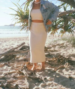 Summer Knitted Organic Crop - Cream - Ladies -Salty Shreds image f3dde72f 5b79 490c 8a8f b3a322fad79b 1